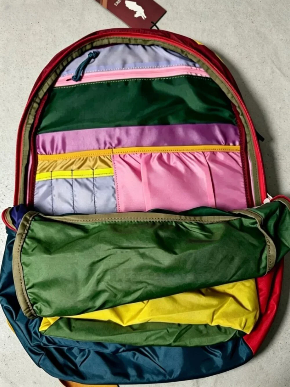Cotopaxi Chiquillo 30L Del Día Backpack Colorful Outdoor Travel School Backpack